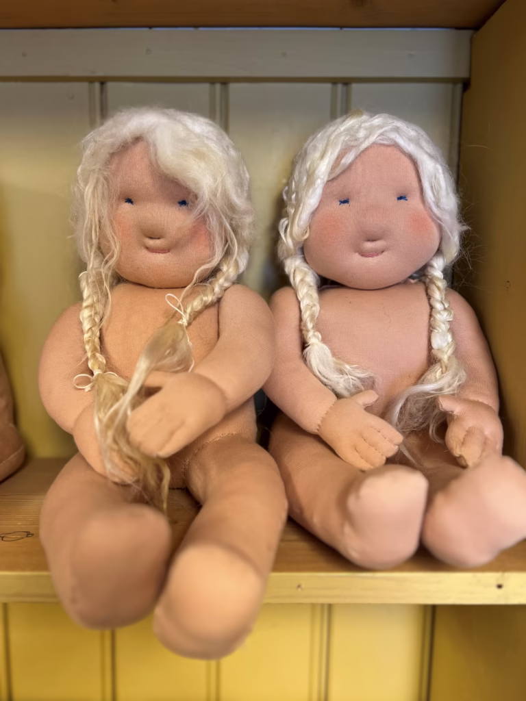 Nisser og dukker